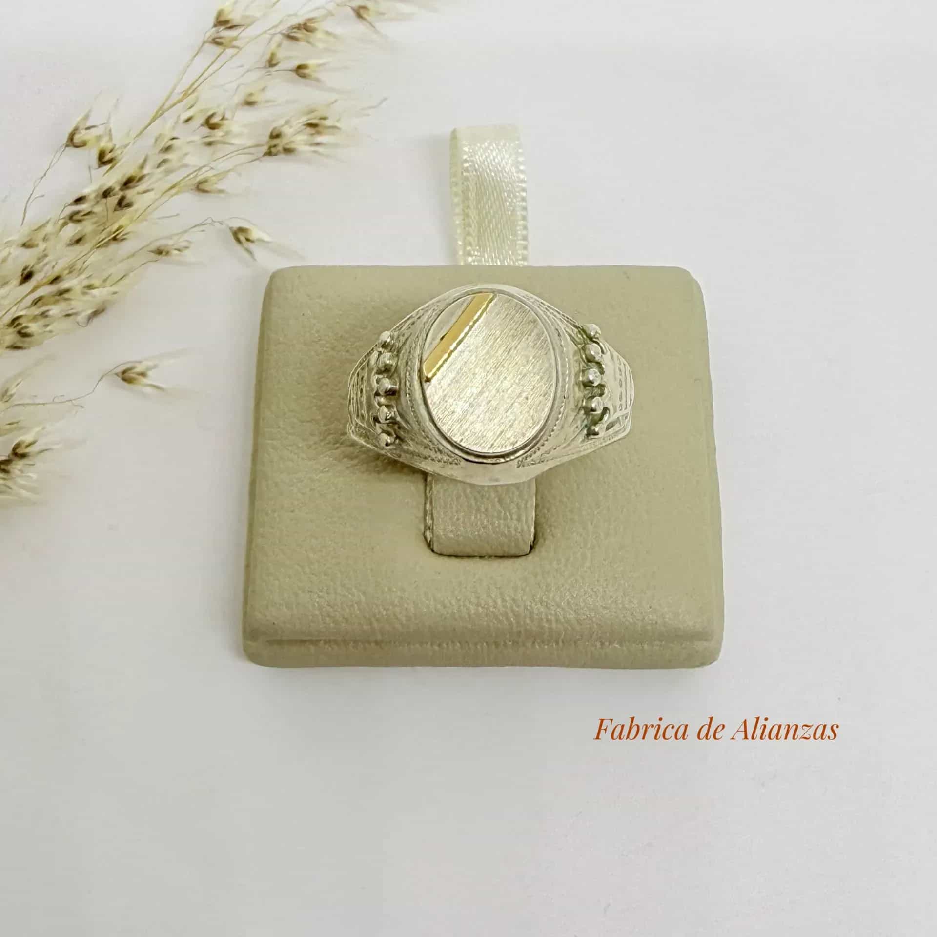 Anillo Sello Oval 11 por 8 milímetros