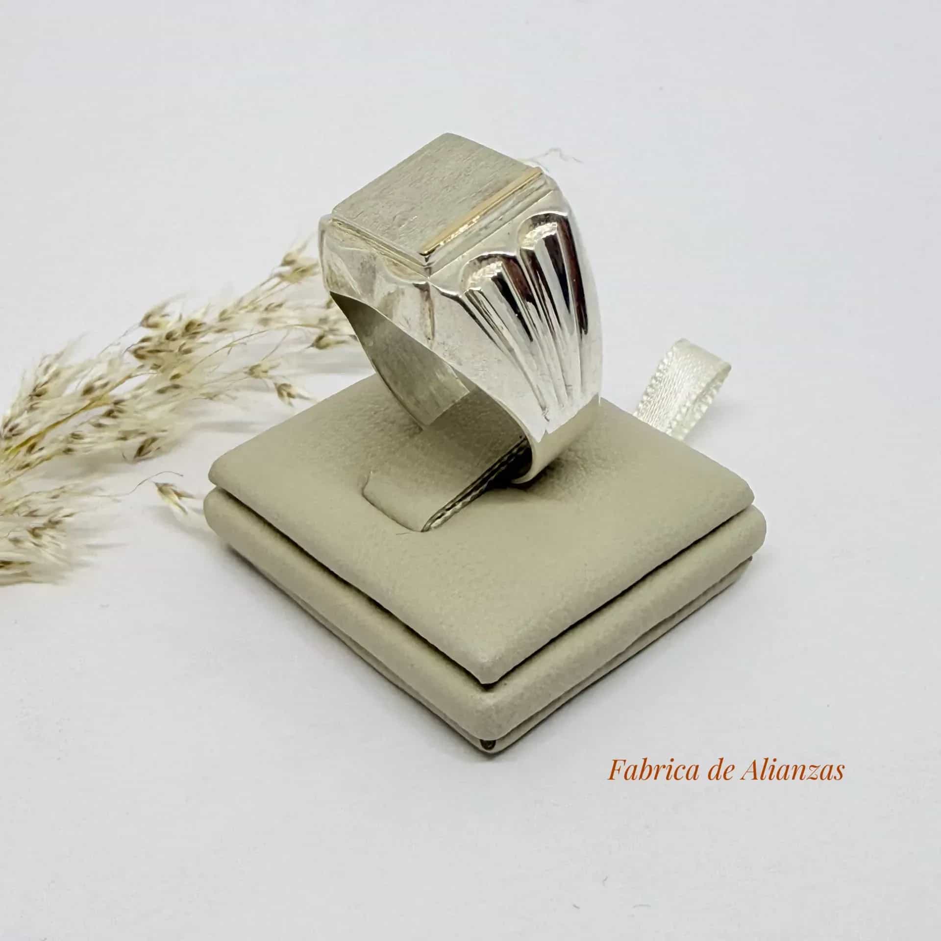 Anillo Sello Rectangular 13 por 11 milímetros