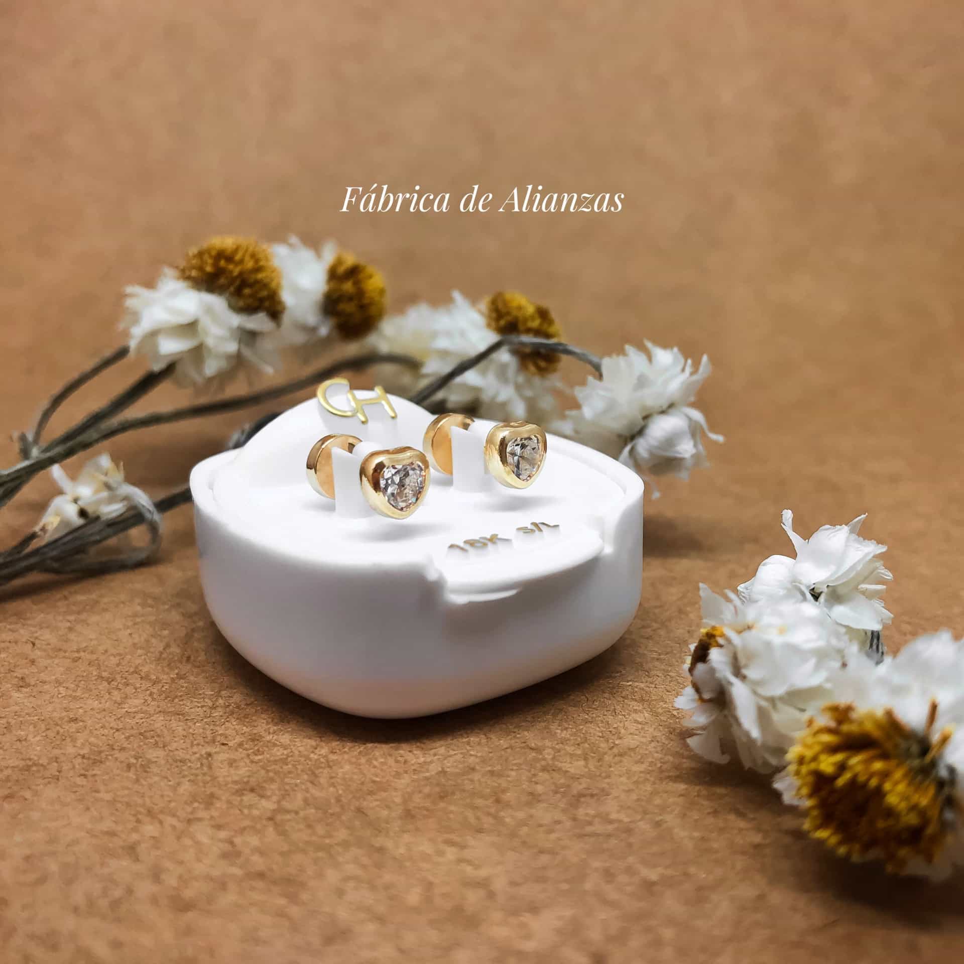 Aro Abridor Corazón con Cuerpo Piedra Blanca