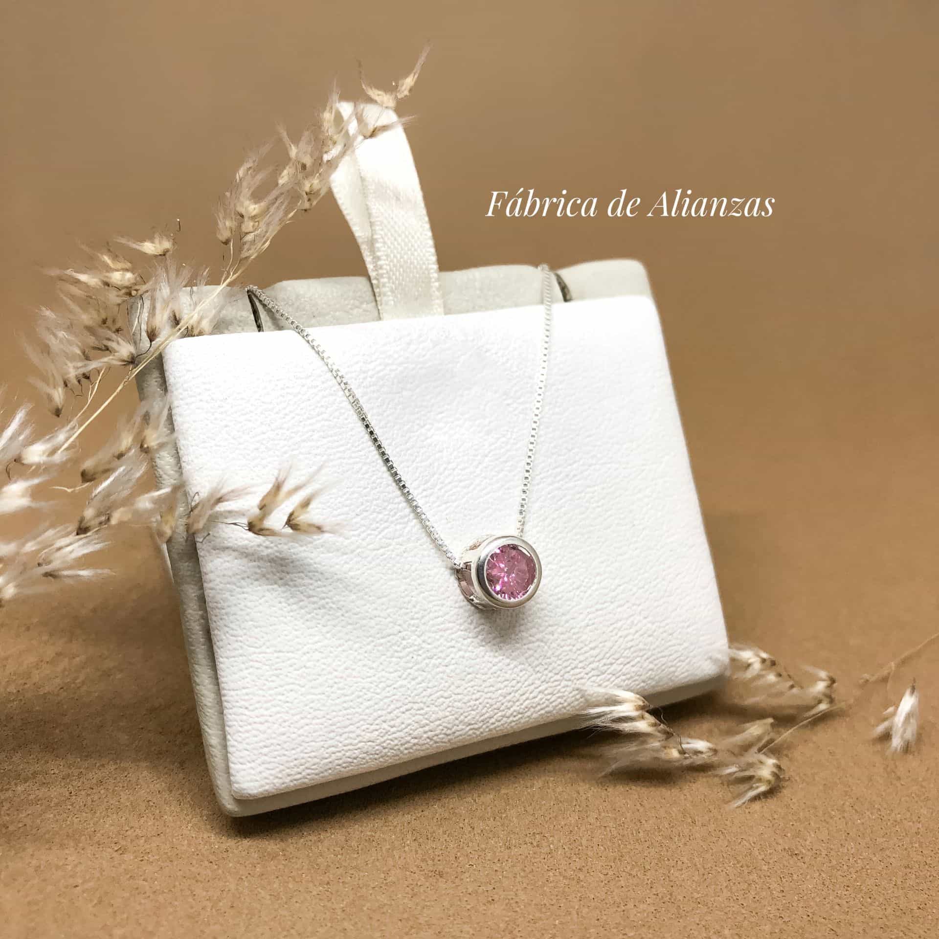 Dije Susanito Piedra Rosa