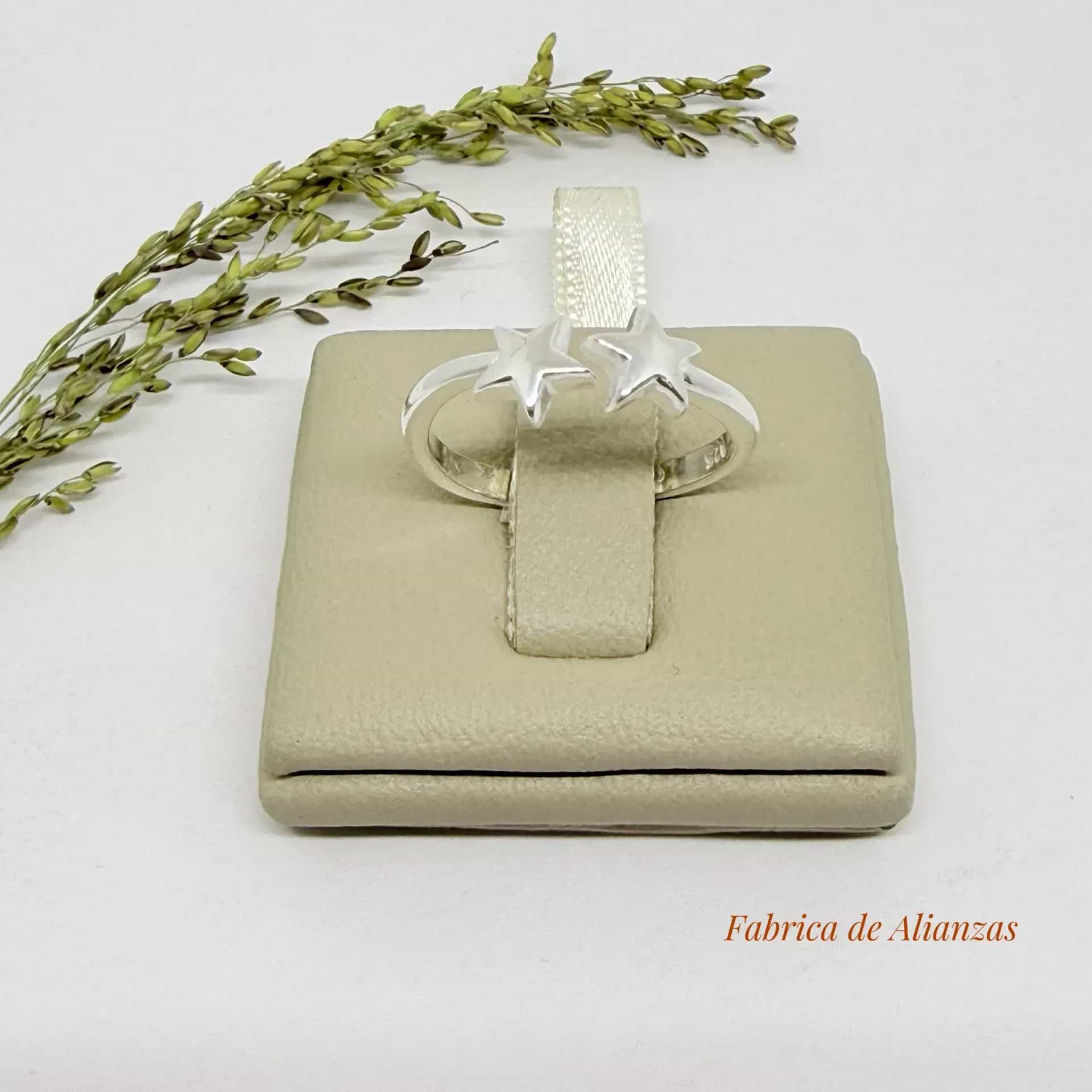 Anillo Estrellas