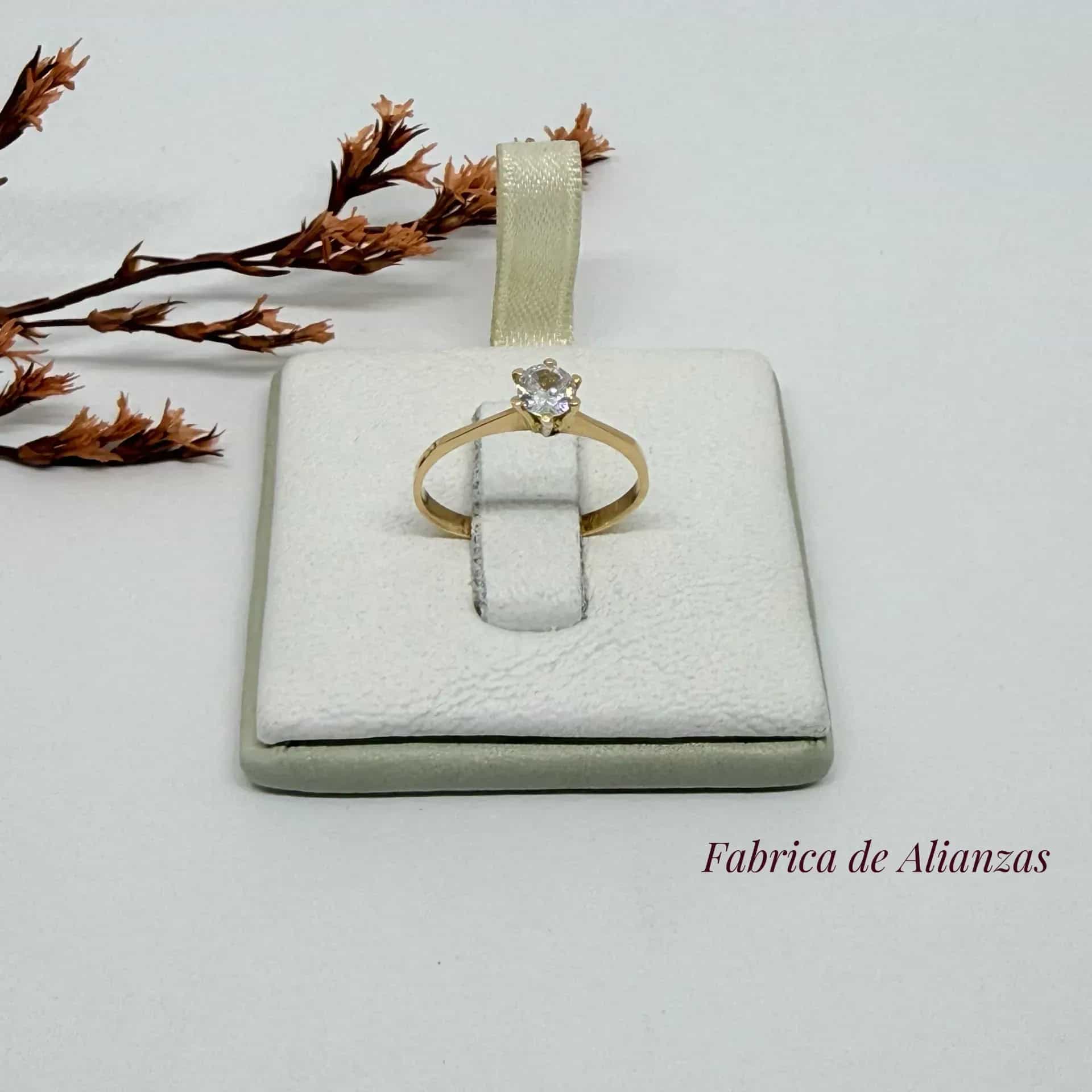 Anillo Solitario Piedra Blanca