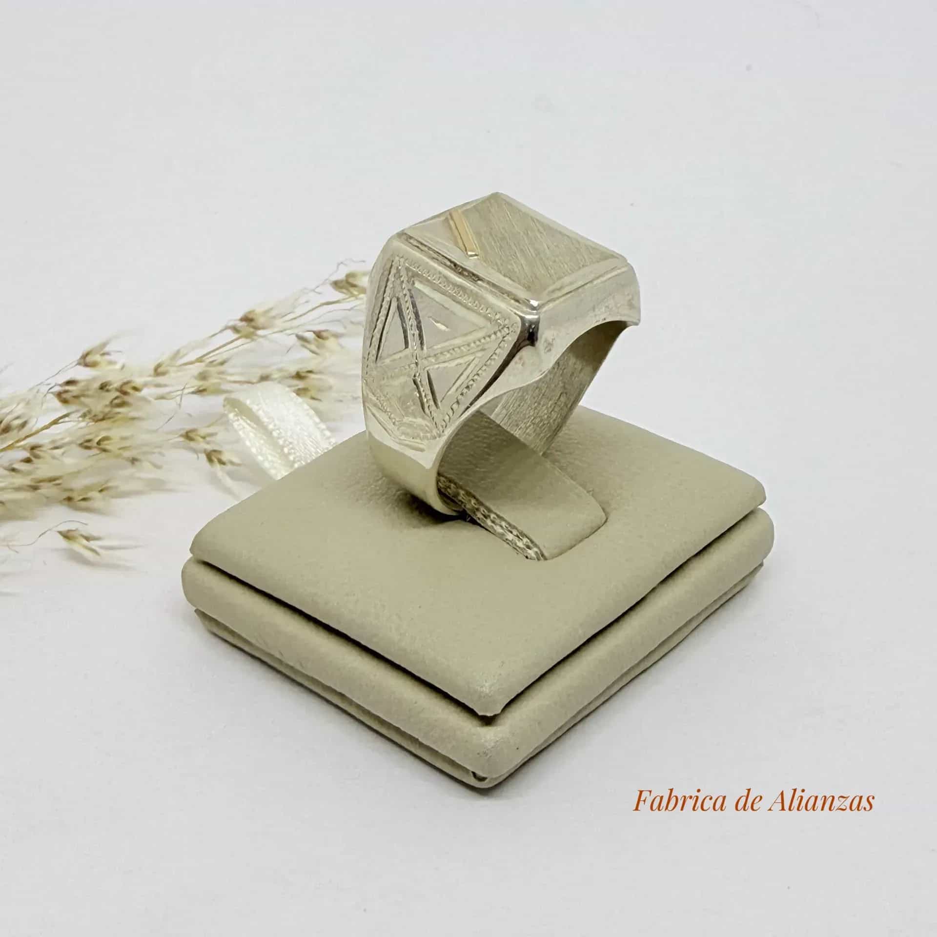 Anillo Sello Rectangular 13 por 11 milímetros