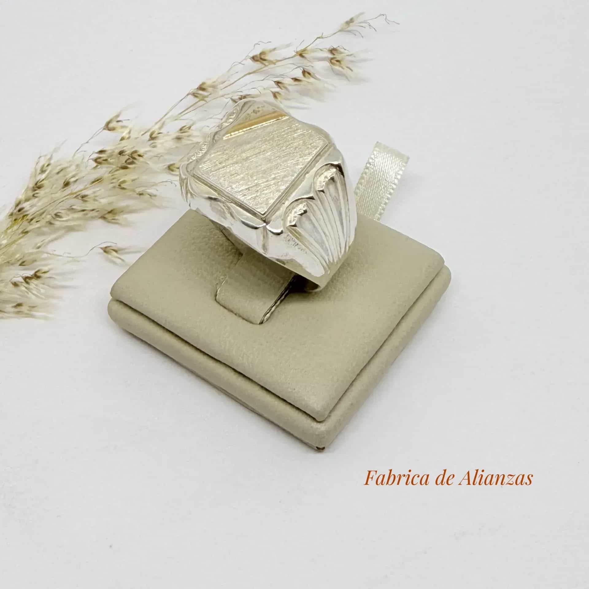 Anillo Sello Rectangular 13 por 11 milímetros