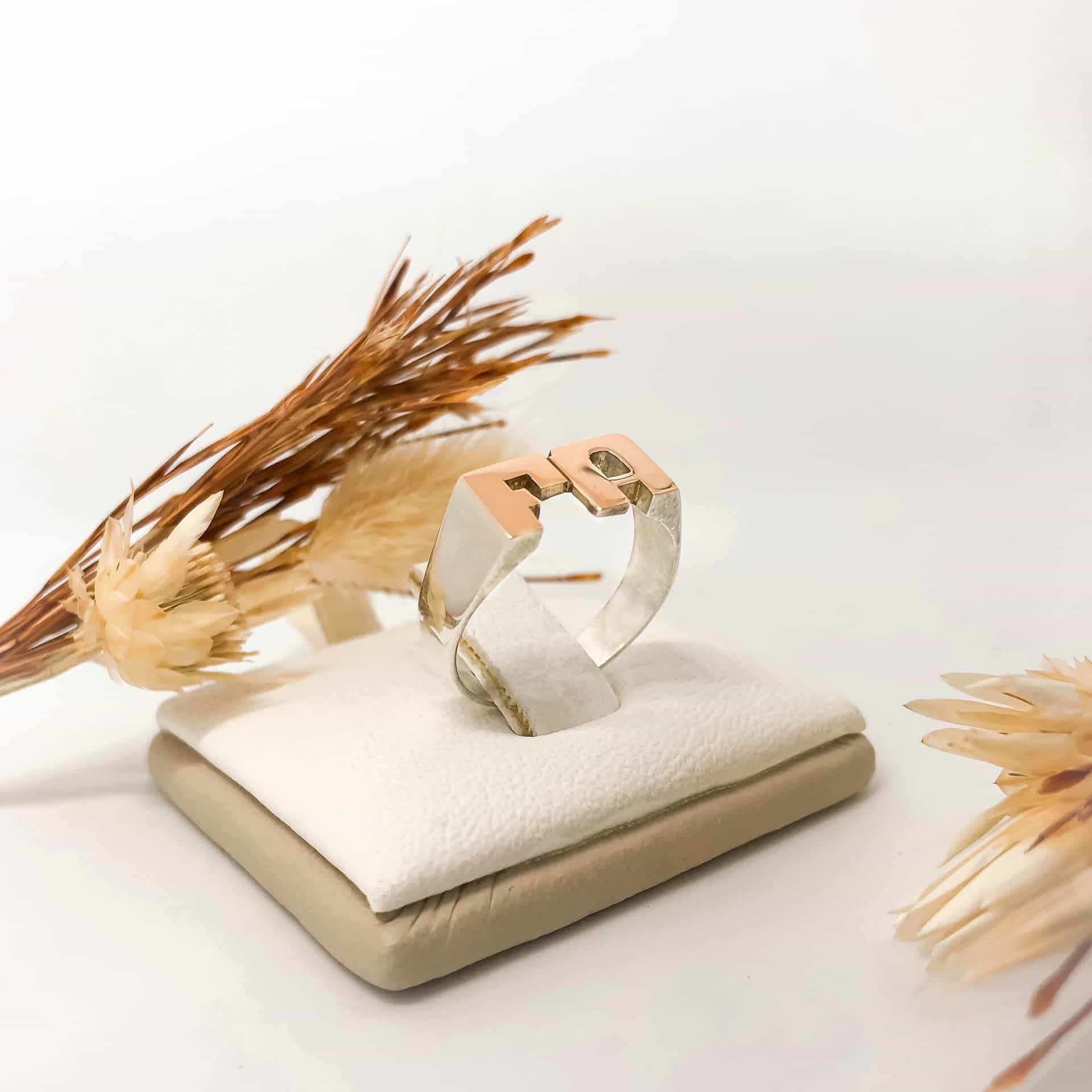 Anillo Doble Letra Plata con Oro FA Fino