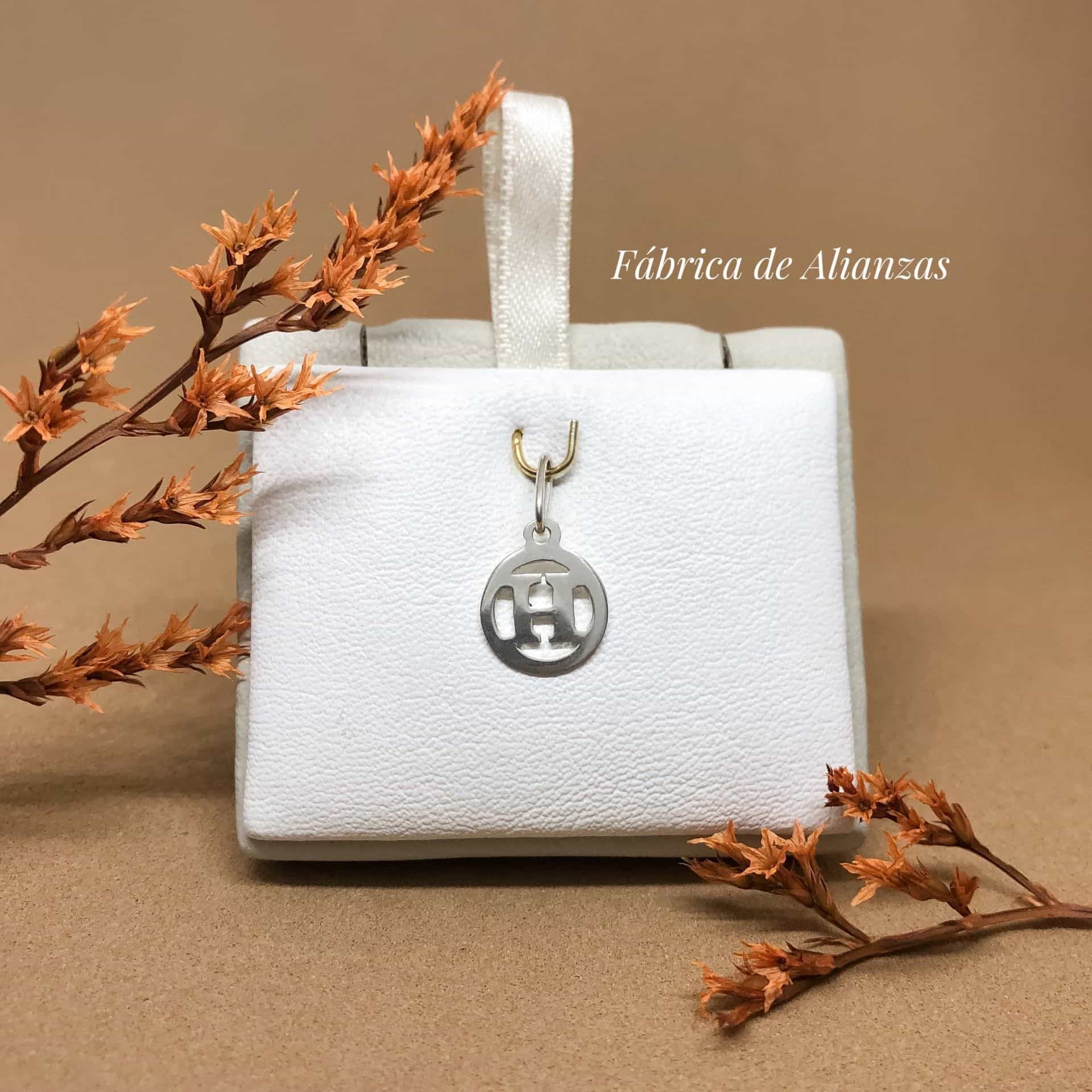 Dije Inicial H Circulito