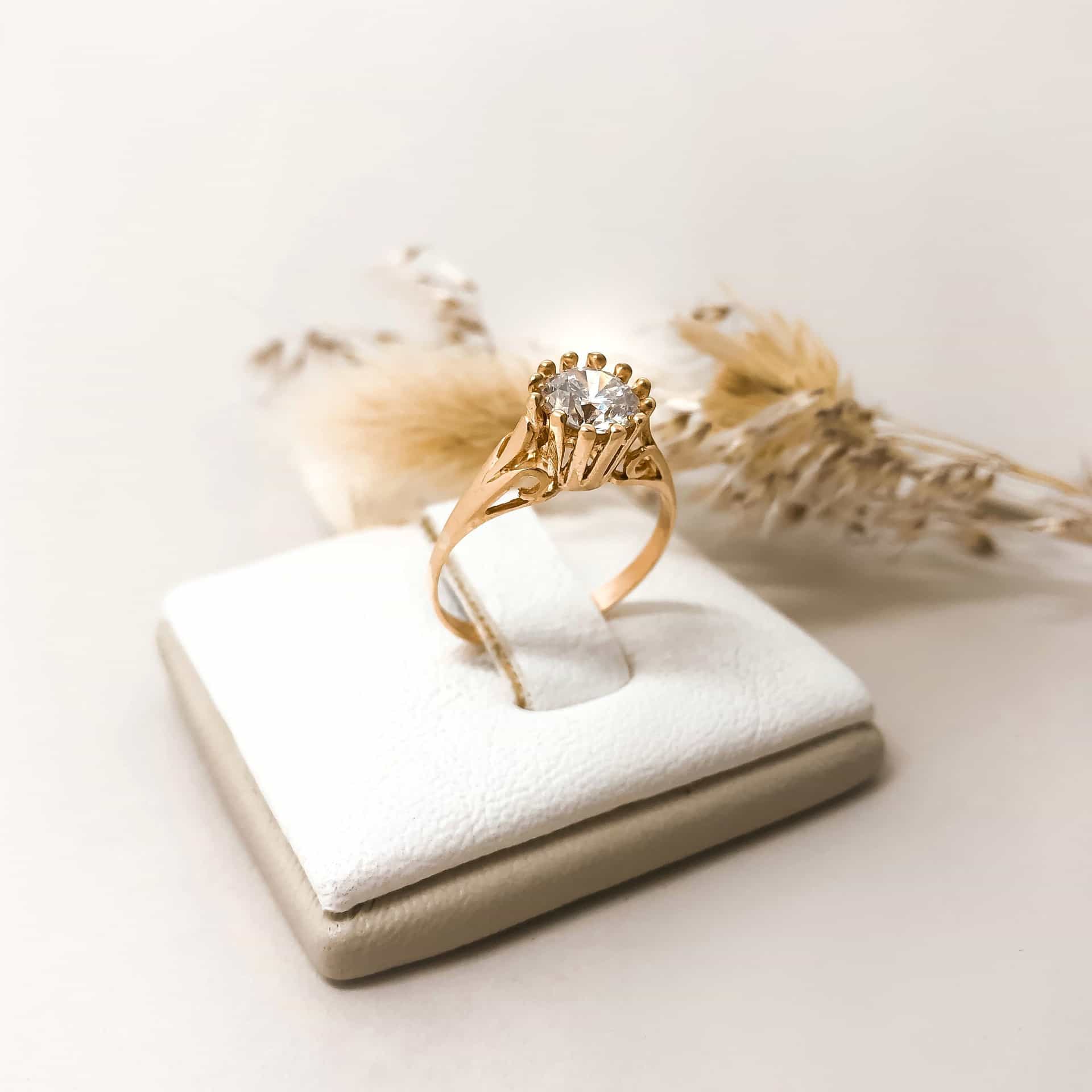 Anillo Solitario Piedra Blanca