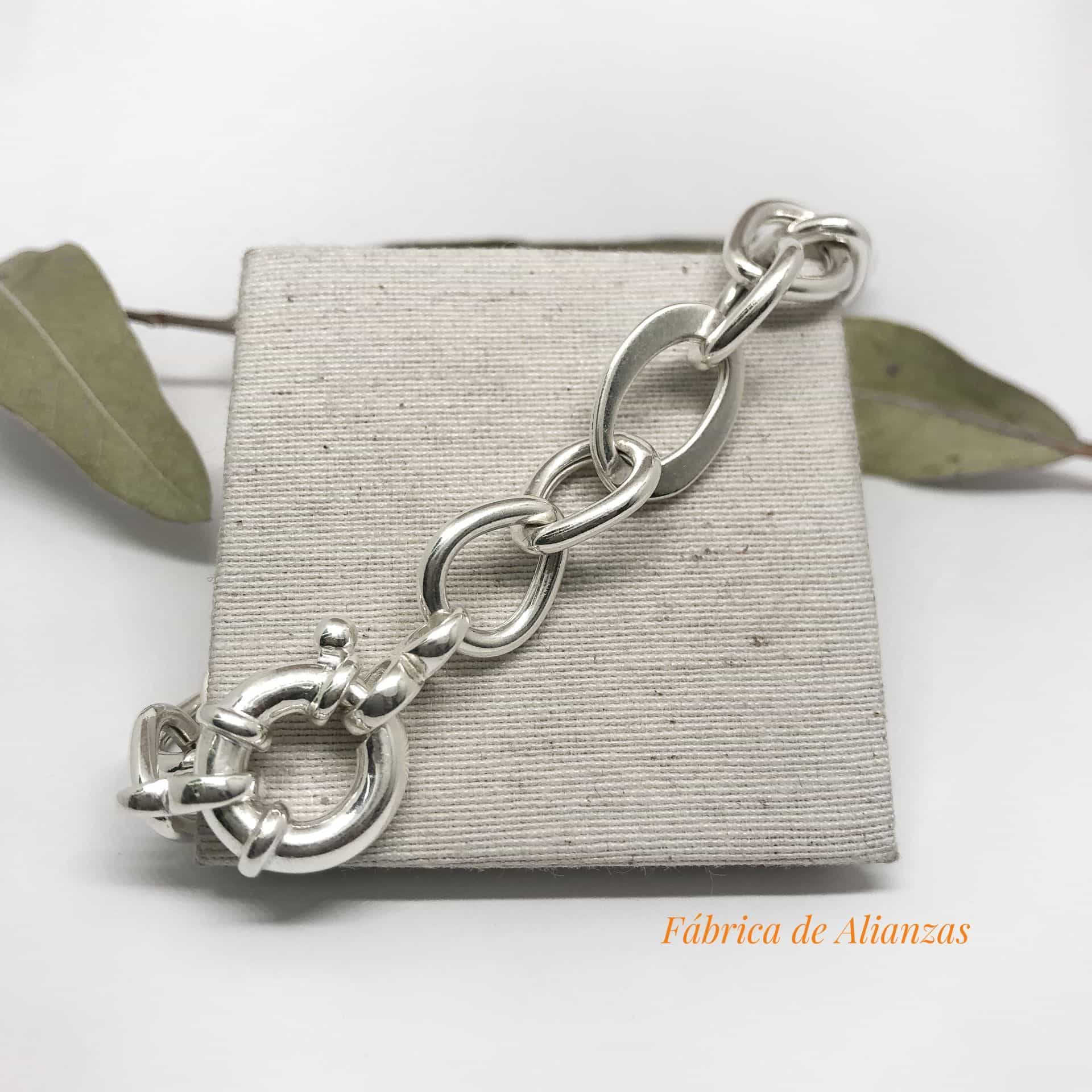 Pulsera Eslabones Chatos Huecos