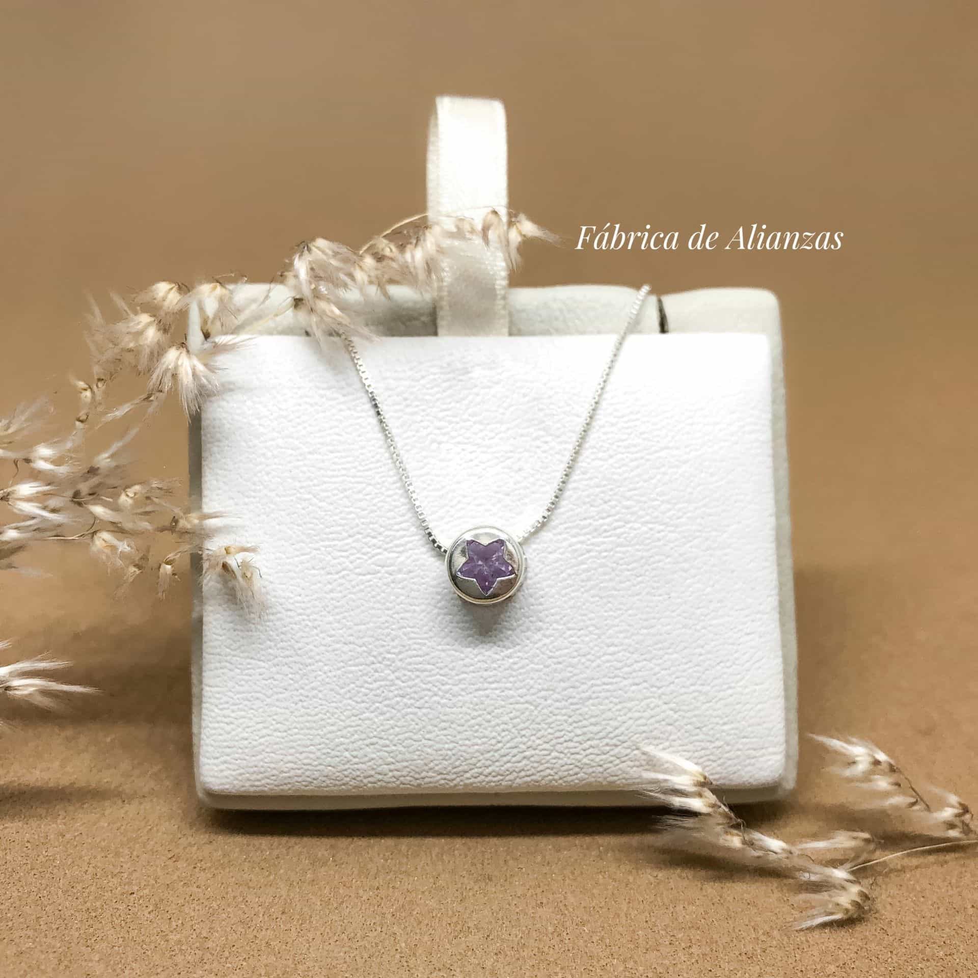 Dije Susanito con Estrella Piedra Lila