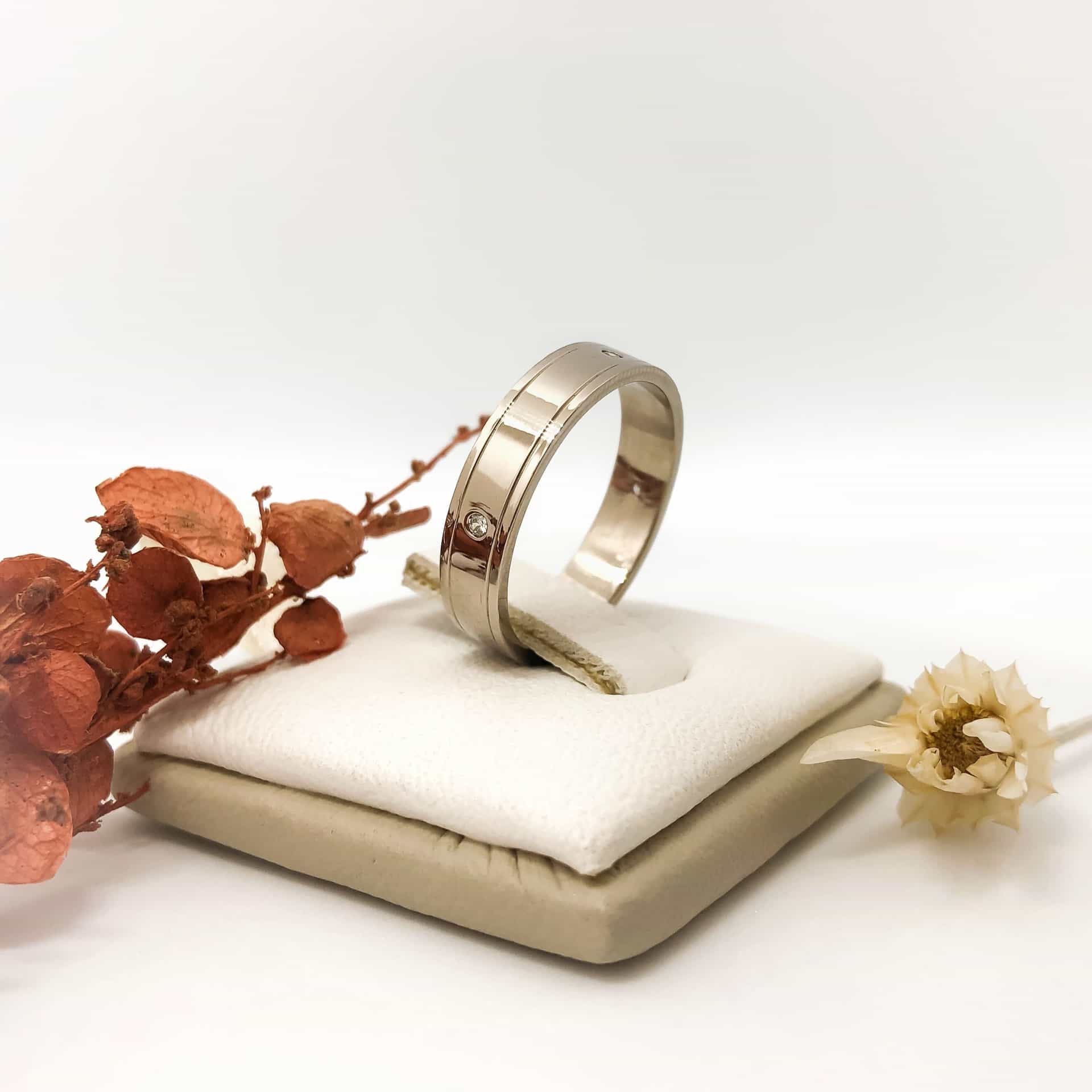 Alianza Cinta con Piedras Blancas y Lineas a los Costados