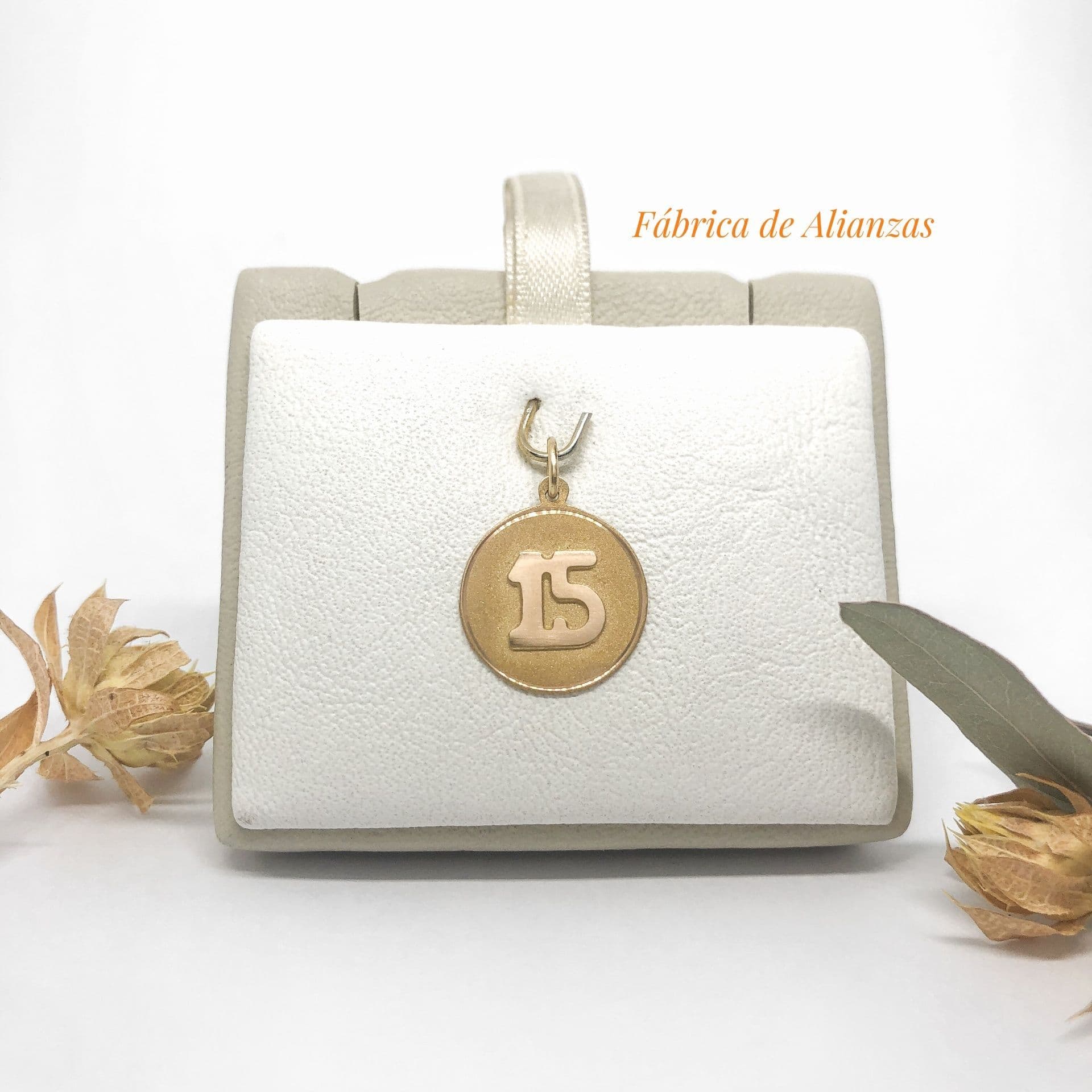 Medalla Número 15 Redonda Arenada