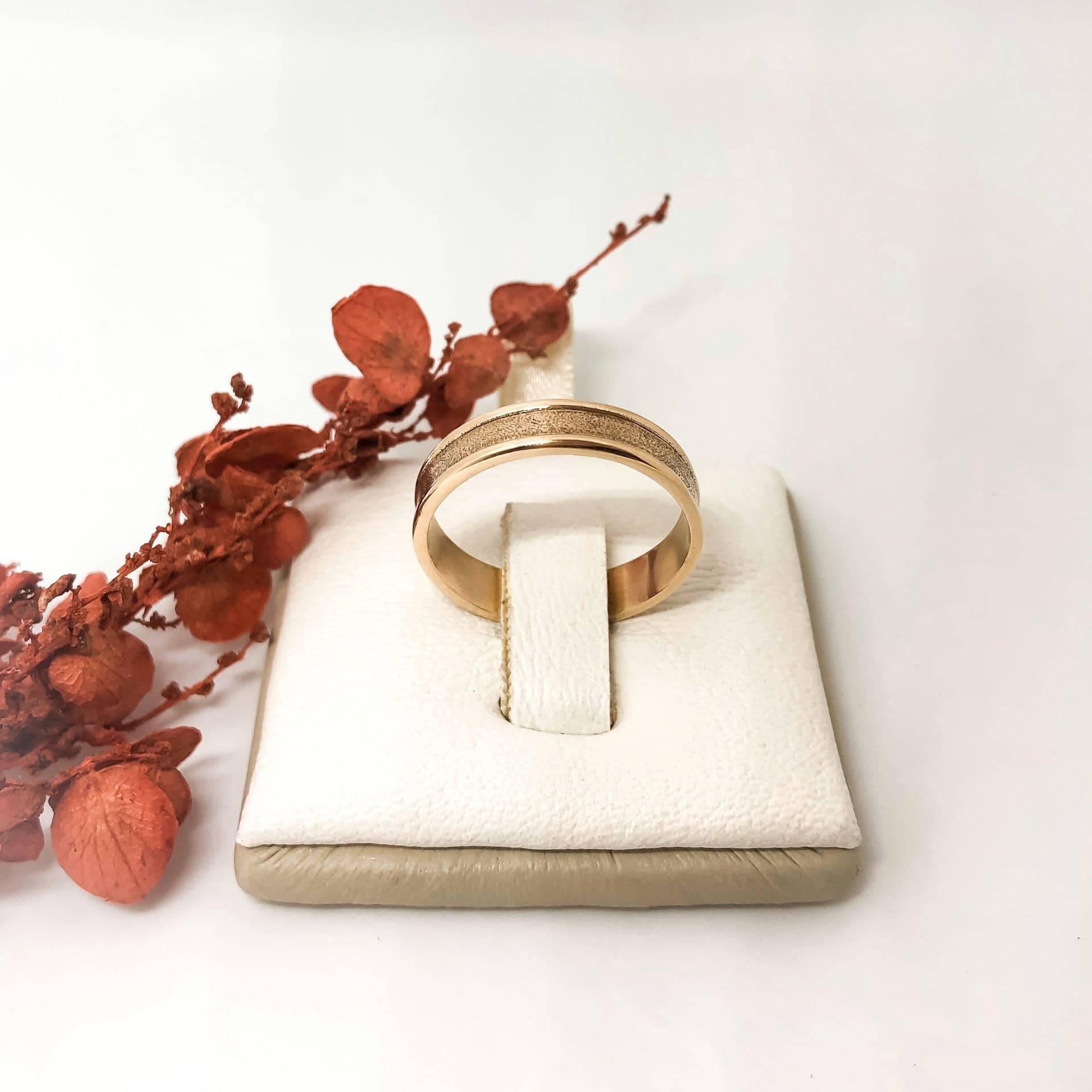 Alianza Cinta Virolada Centro Diamantado