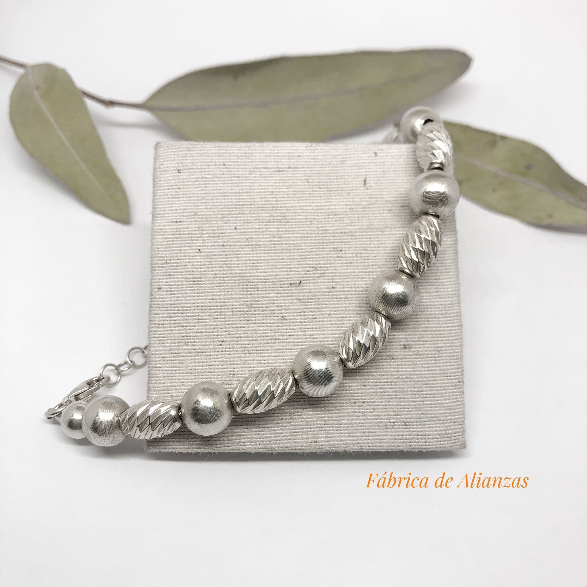 Pulsera Bolitas Grandes