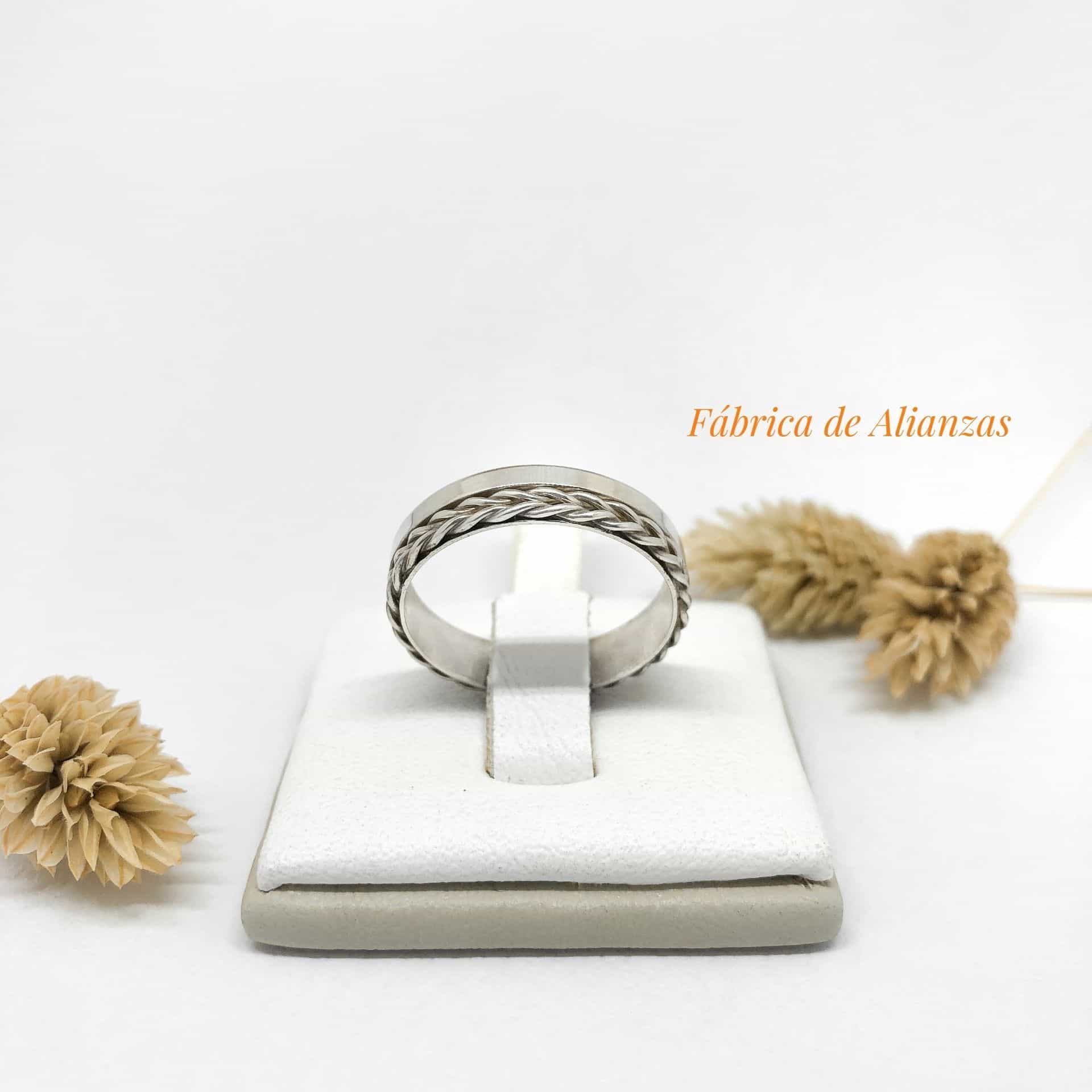 Alianza Cinta con Dos Trenzas