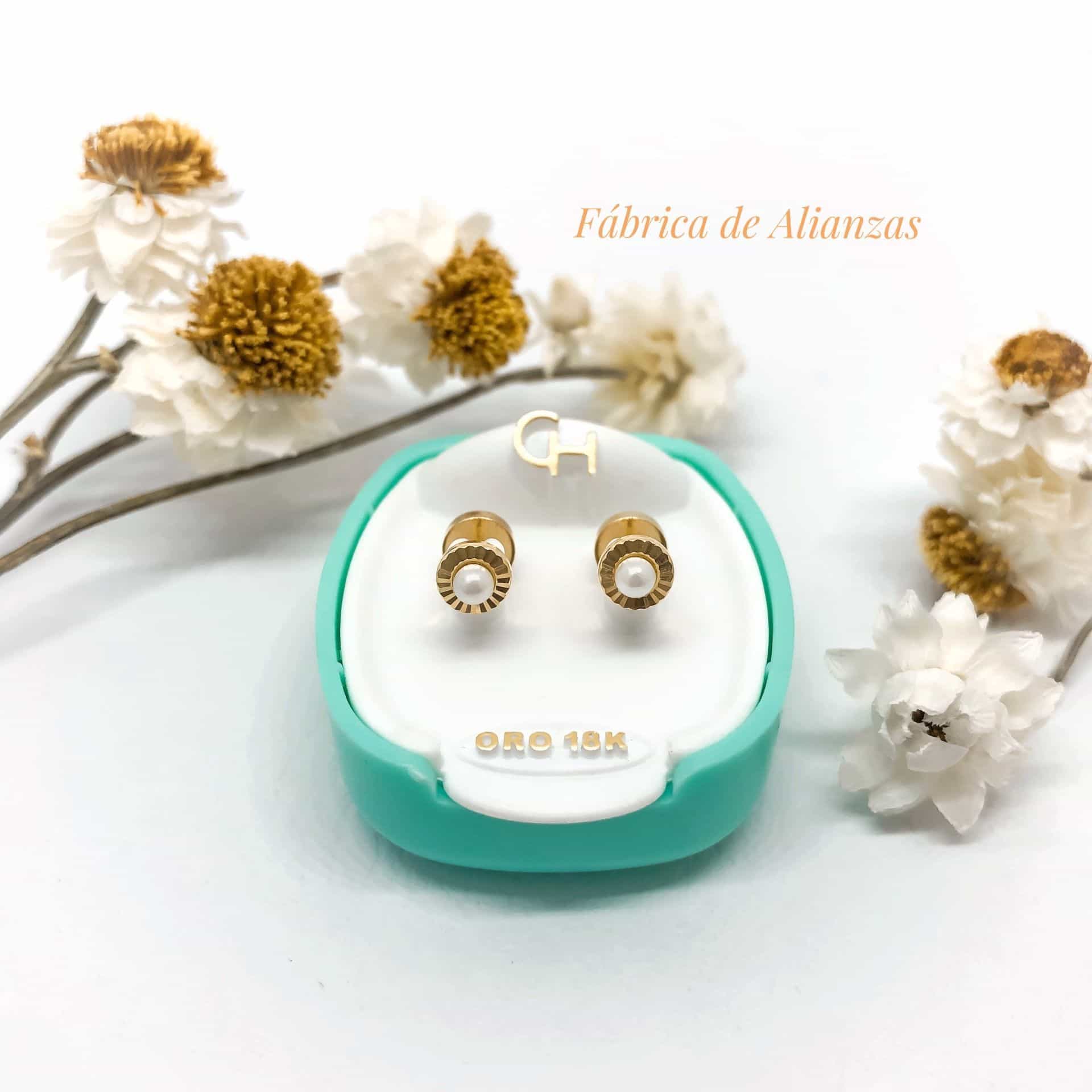 Aro Abridor Facetado con Perla Símil