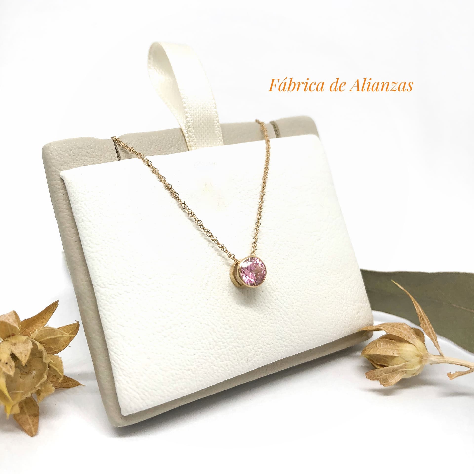 Dije Susanito Piedra Rosa