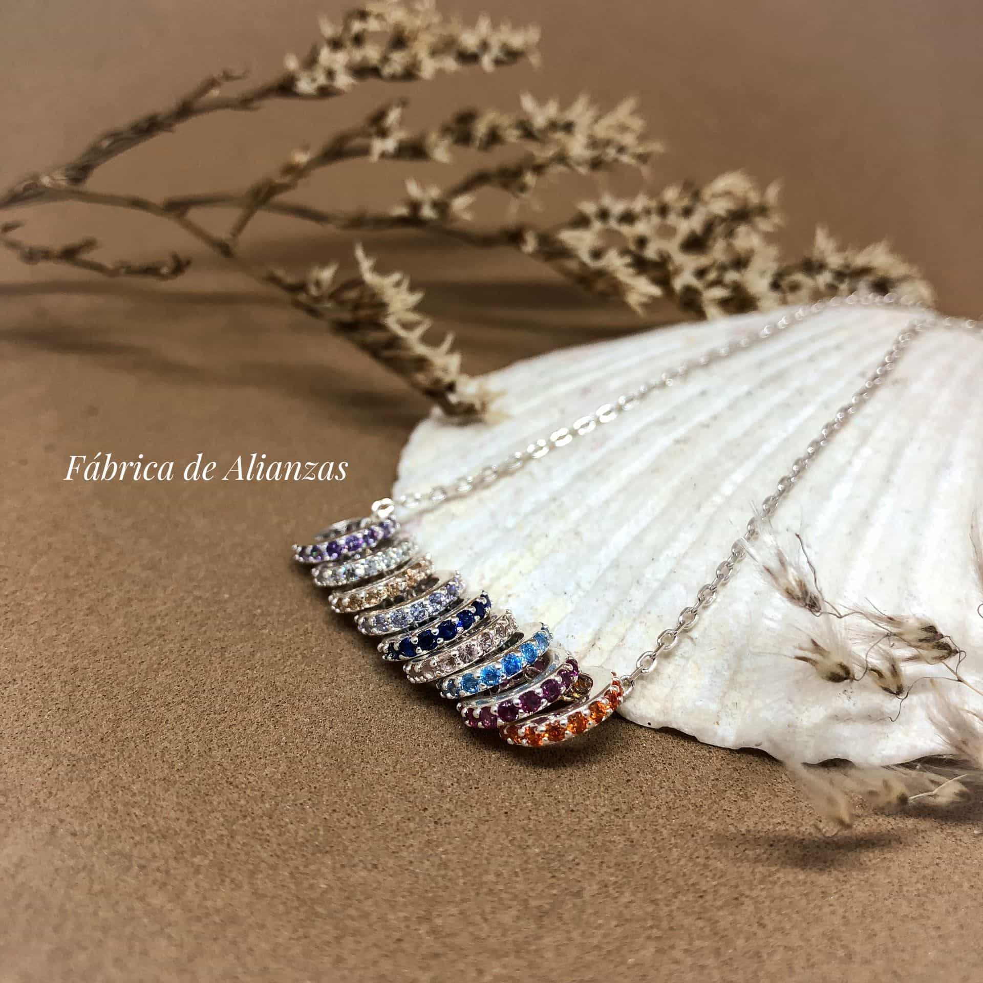 Cadena Forcet Corto con 9 Donas de Colores