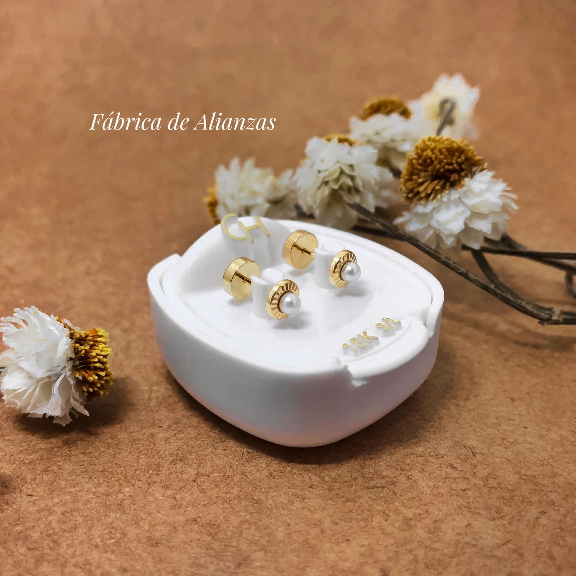 Aro Abridor Facetado Con Perla símil