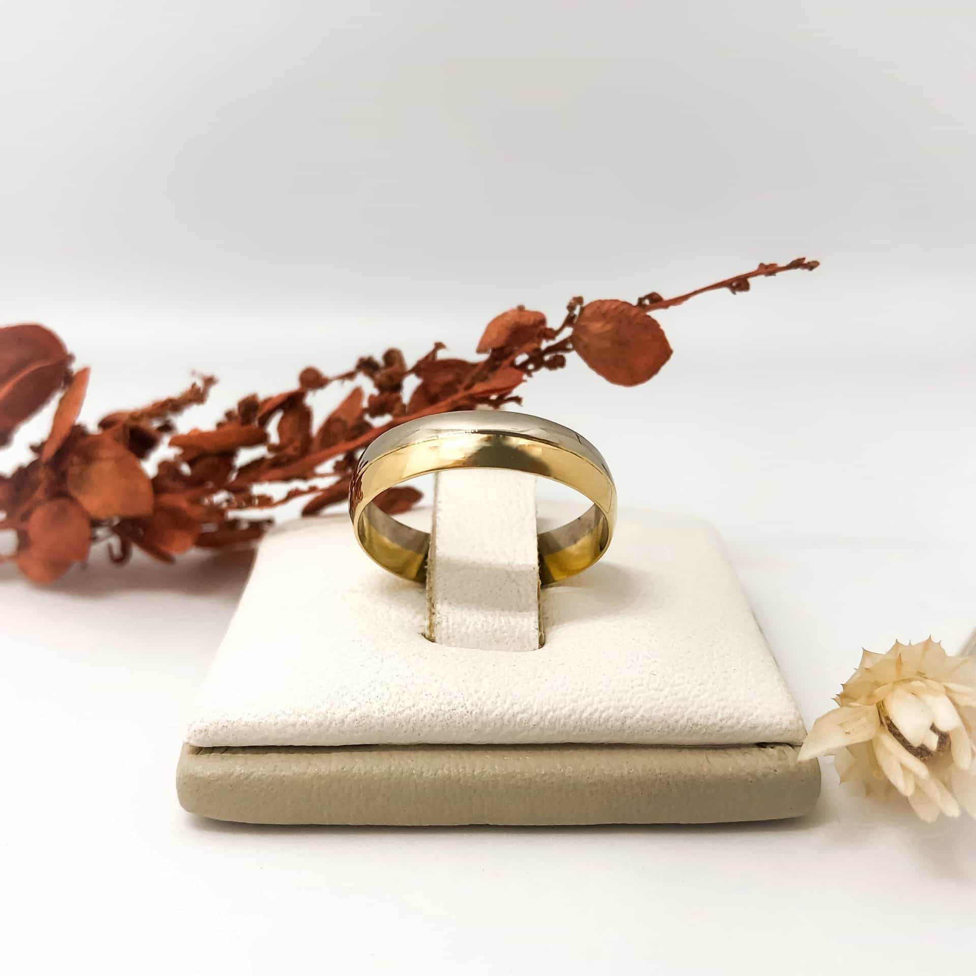 Alianza Italiana Oro Blanco y Oro Rosado con Canaleta en el Centro