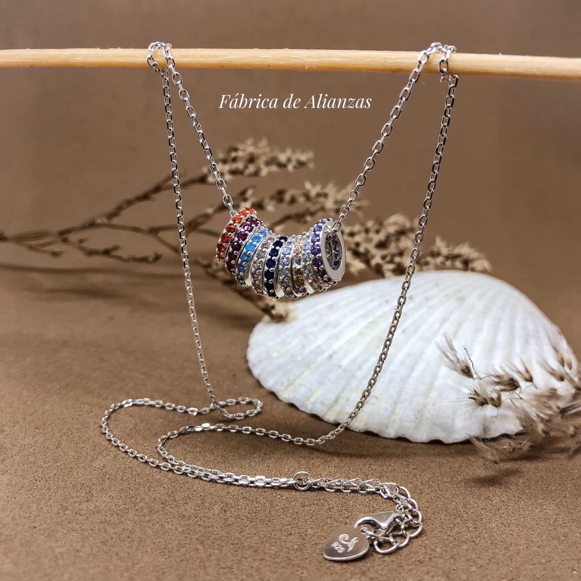 Cadena Forcet Corto con 9 Donas de Colores