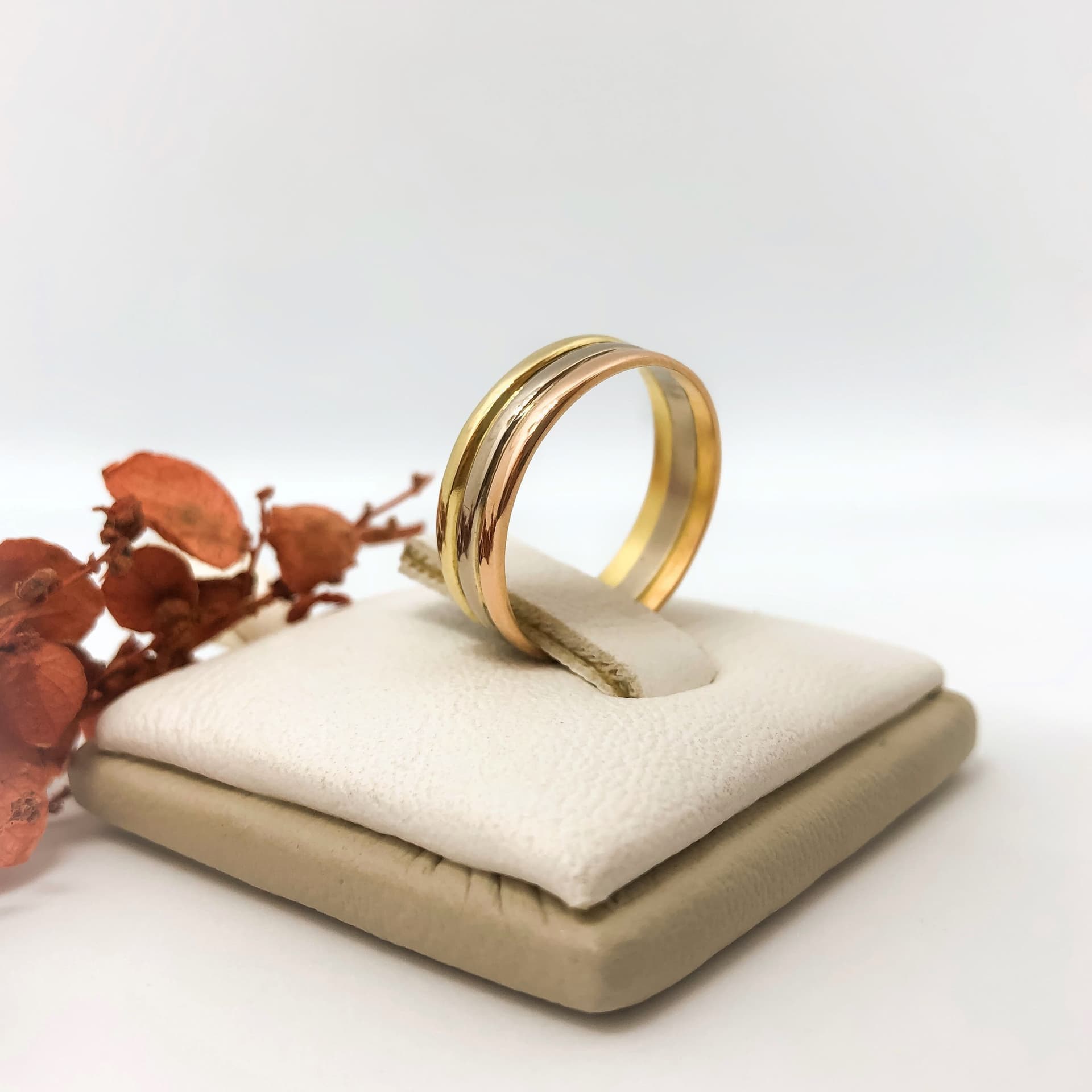 Alianza 1/2 Caña Cartier, Oro Amarillo, Rosado, Blanco