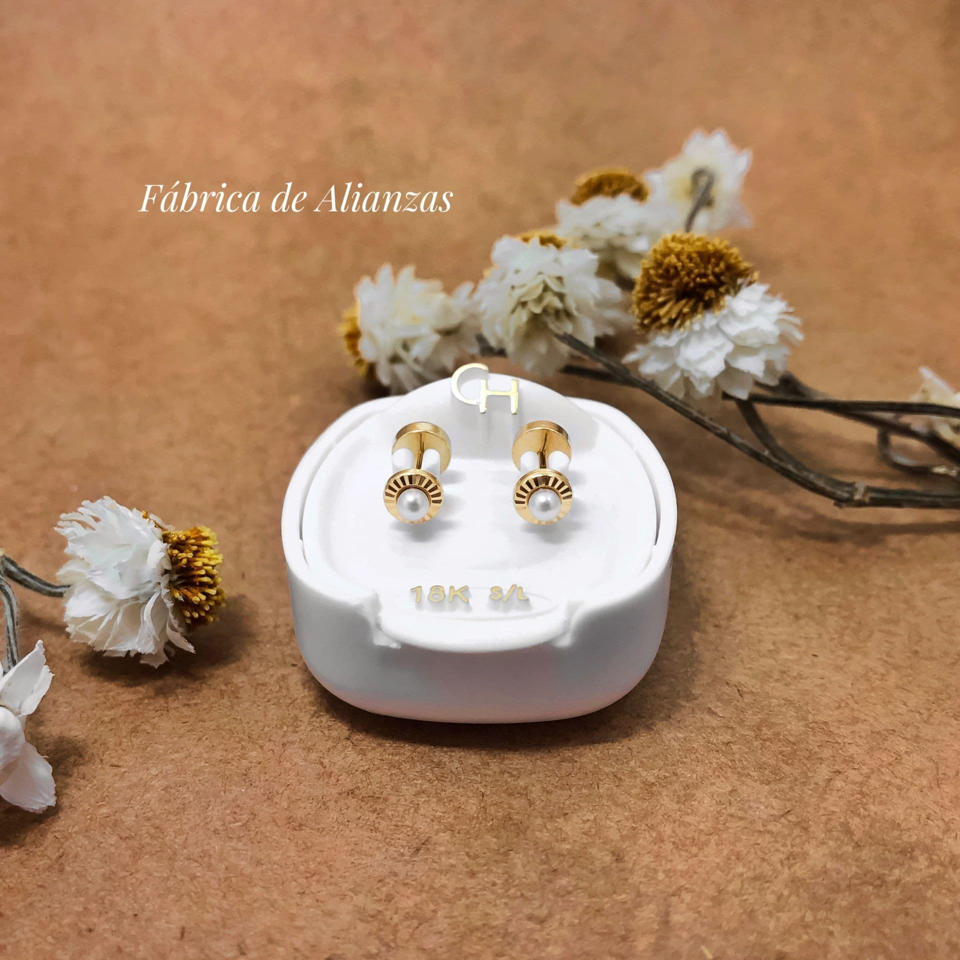 Aro Abridor Facetado Con Perla símil