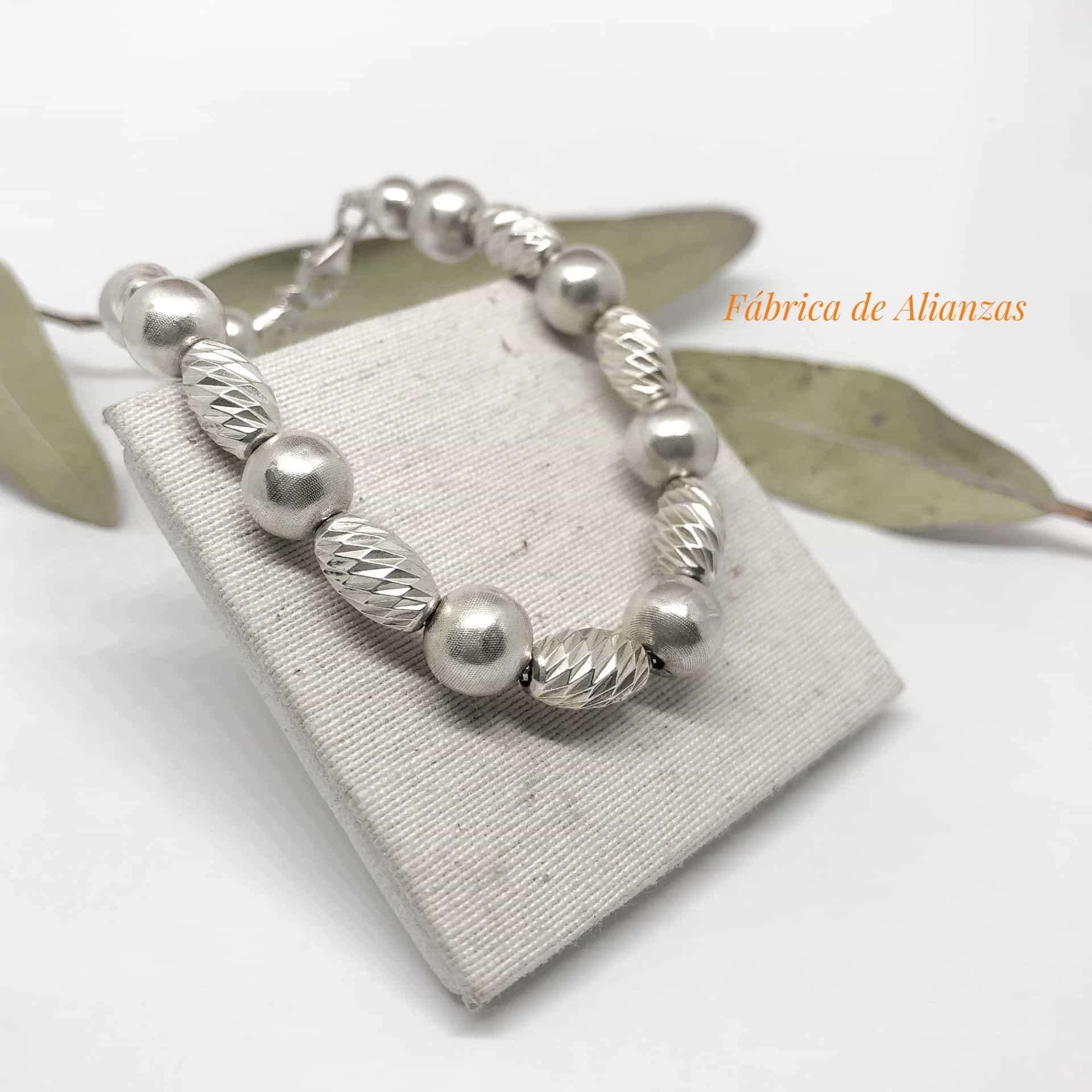 Pulsera Bolitas Grandes