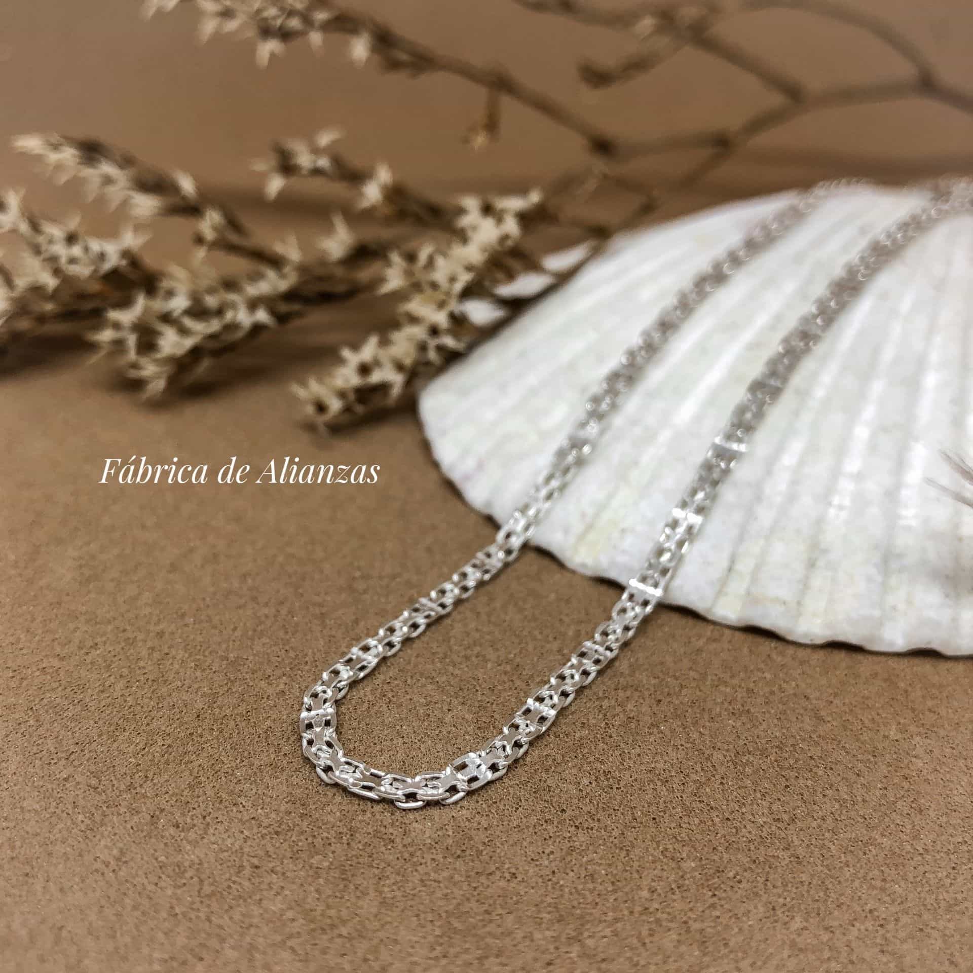 Cadena Tejida Chata Fina