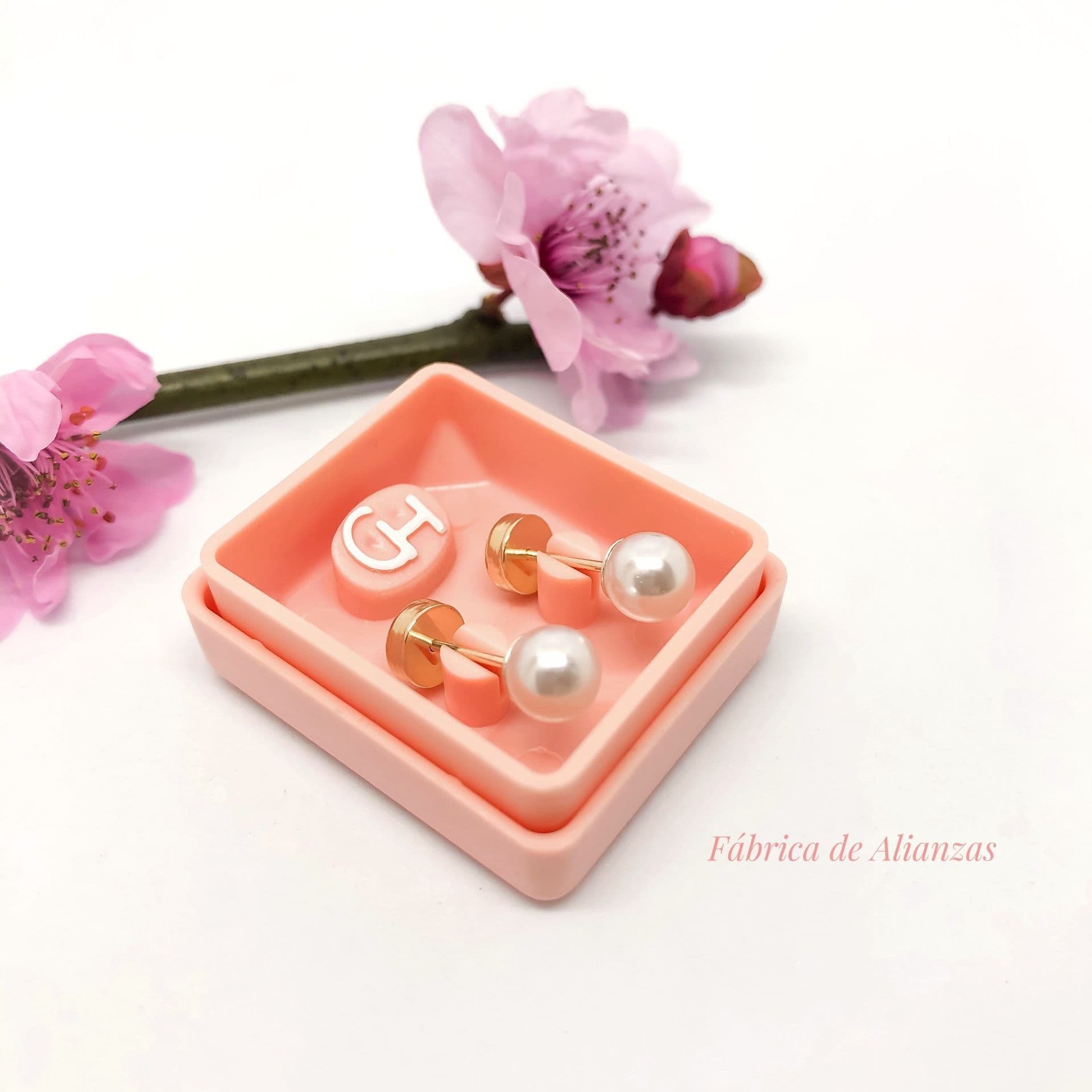 Aro Abridor Perla Mediana Símil 5 mm