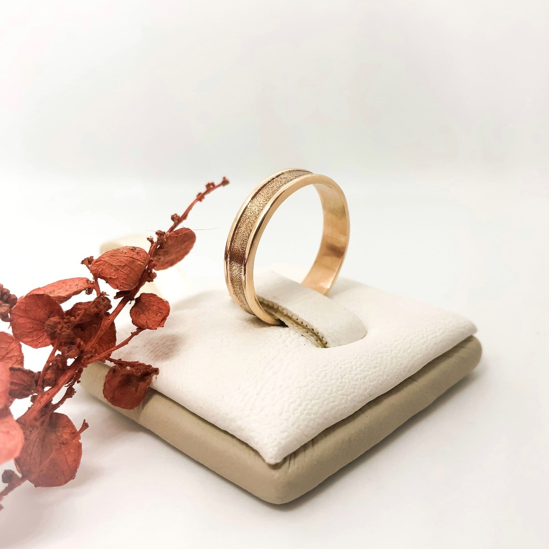 Alianza Cinta Virolada Centro Diamantado