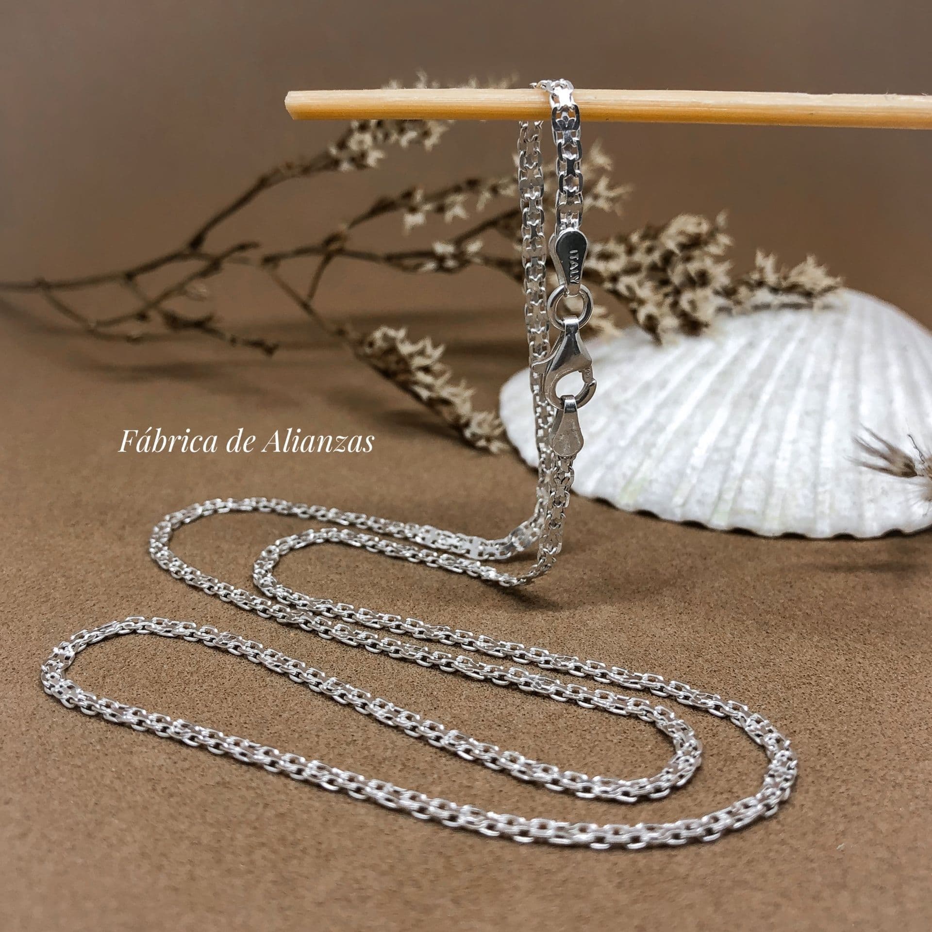 Cadena Tejida Chata Fina