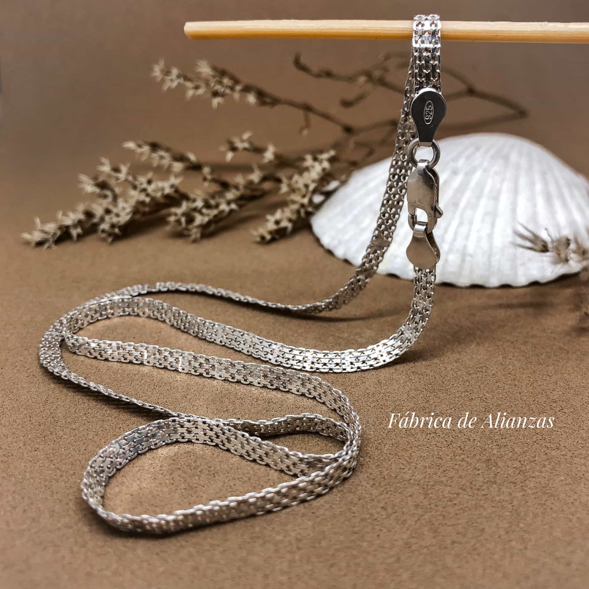 Cadena Tejida Chata Gruesa