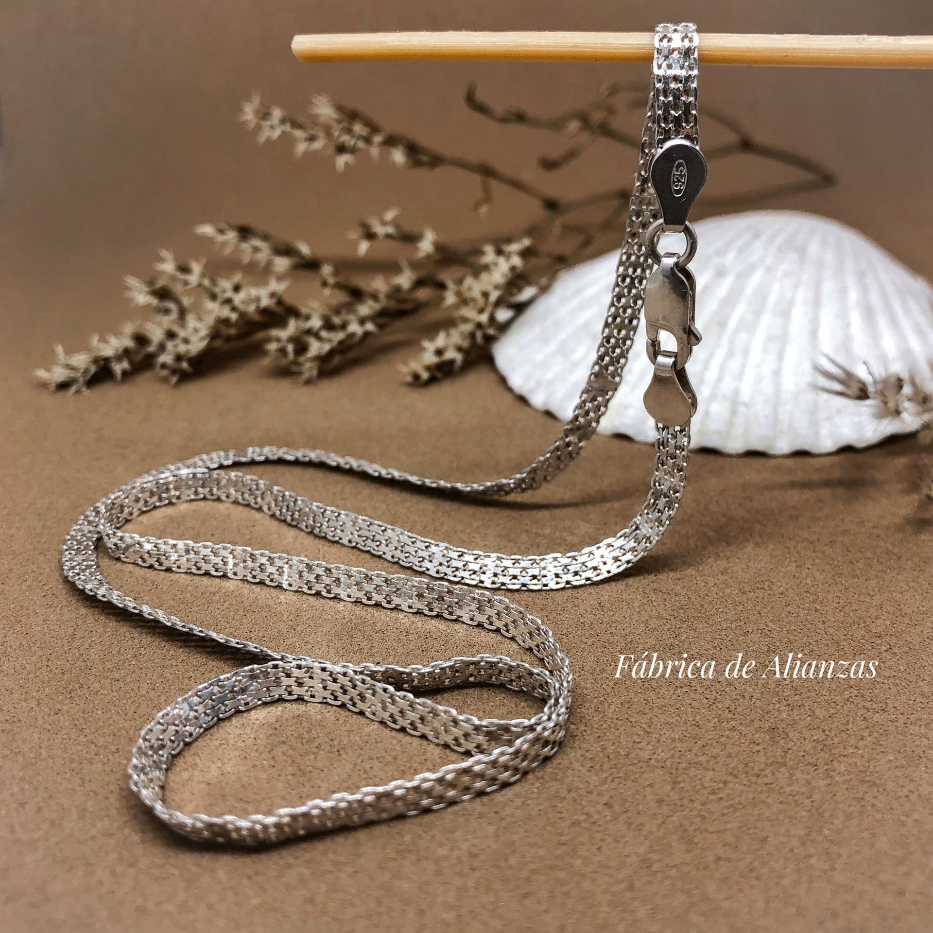 Cadena Tejida Chata Gruesa